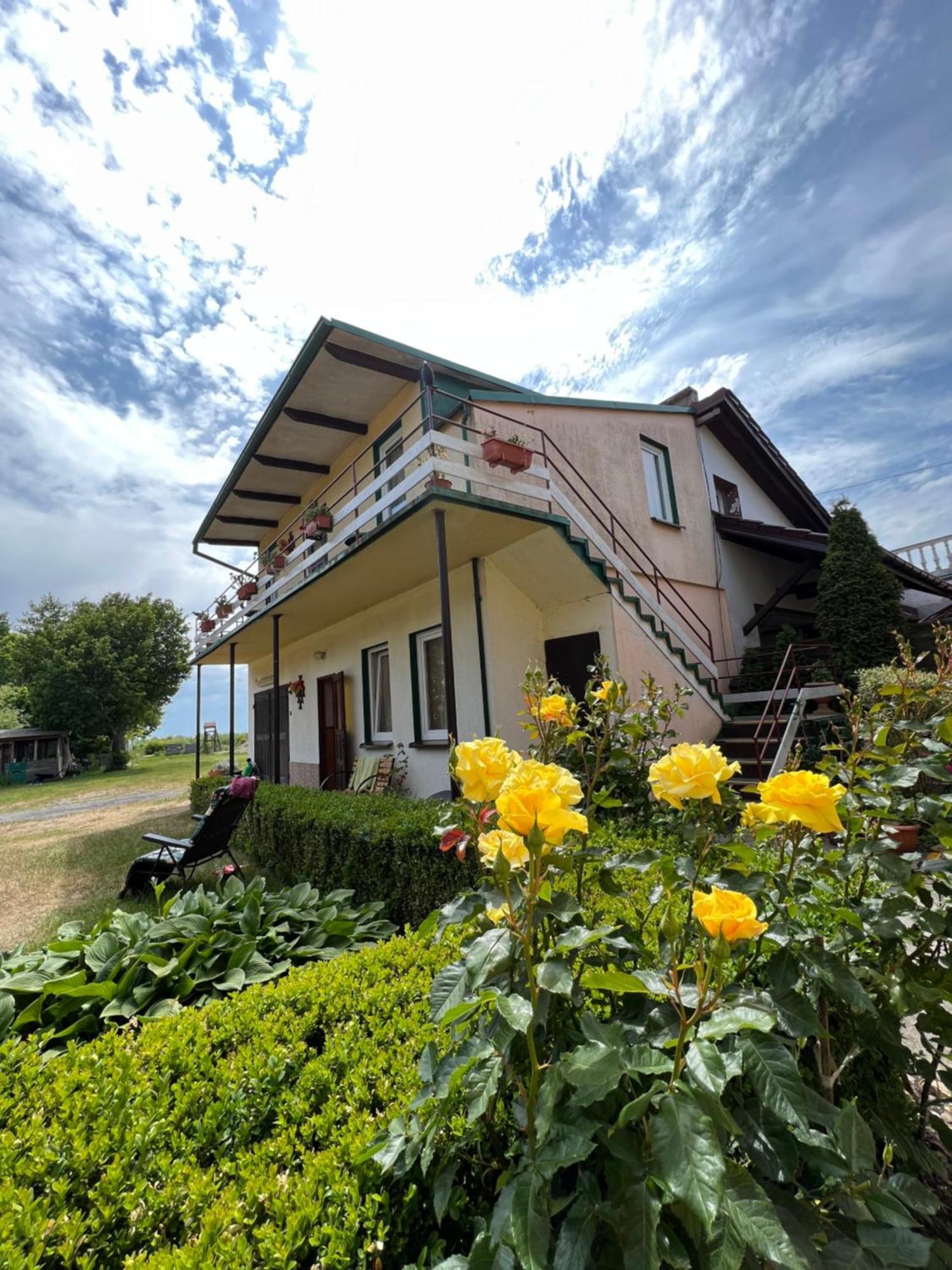Hotel Mietowa Przystan Mielno  Esterno foto